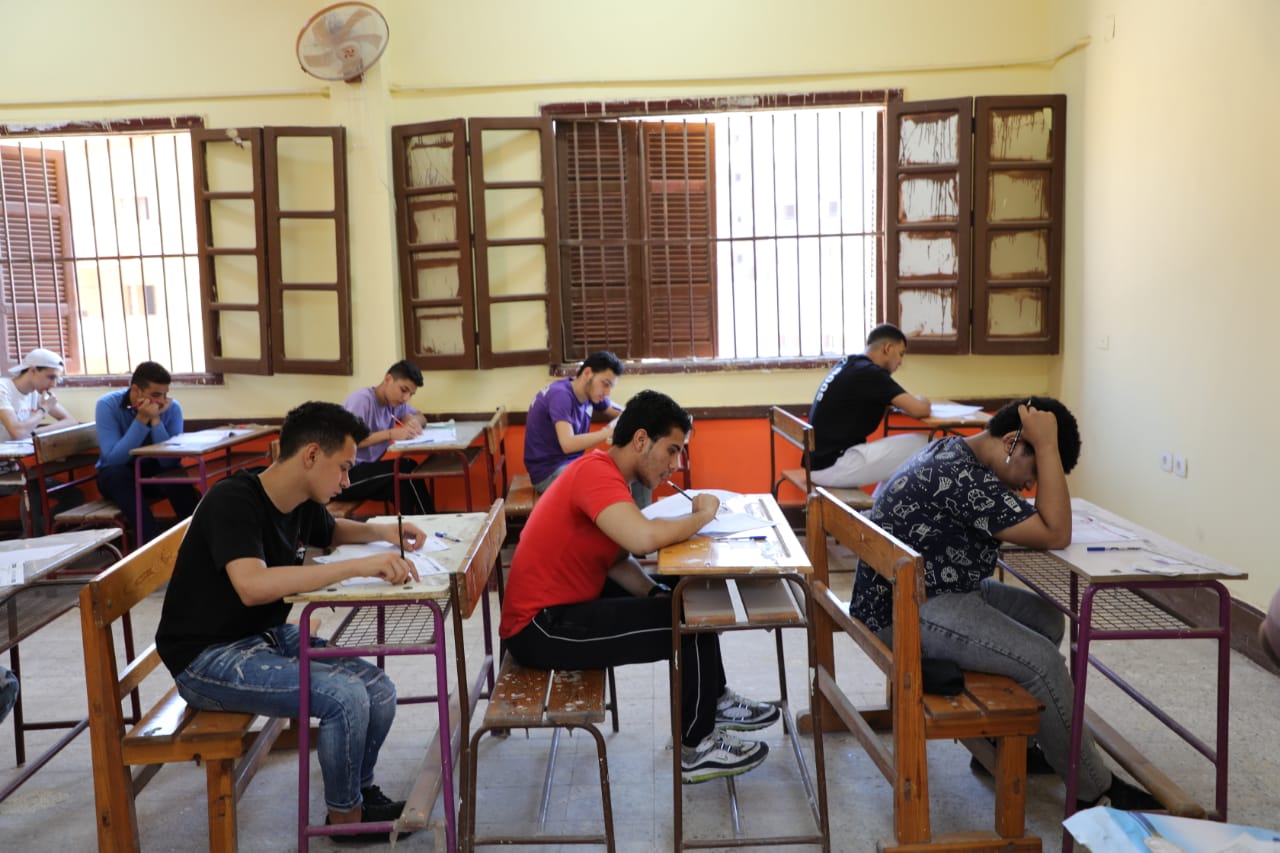 وزارة التربية والتعليم تُعلن توزيع درجات امتحانات الثانوية العامة الجديد 2023 لجميع المواد 